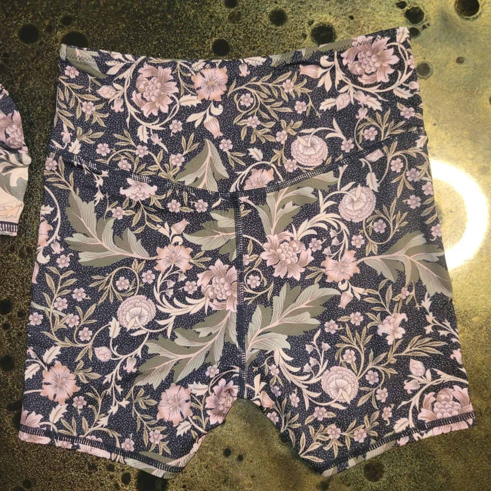Free People Oasis Bike Shorts High Rise & Crop Top Size XS Yoga Workout Set